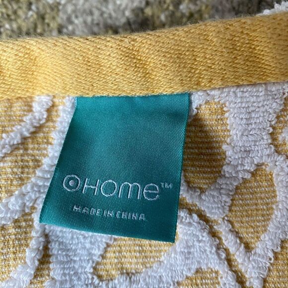 Target @ Home Flower Hand Towels - Picture 3 of 5